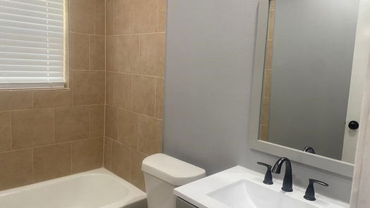 Houston 1-story, 4-bed 5419 Heatherbrook Drive-idx