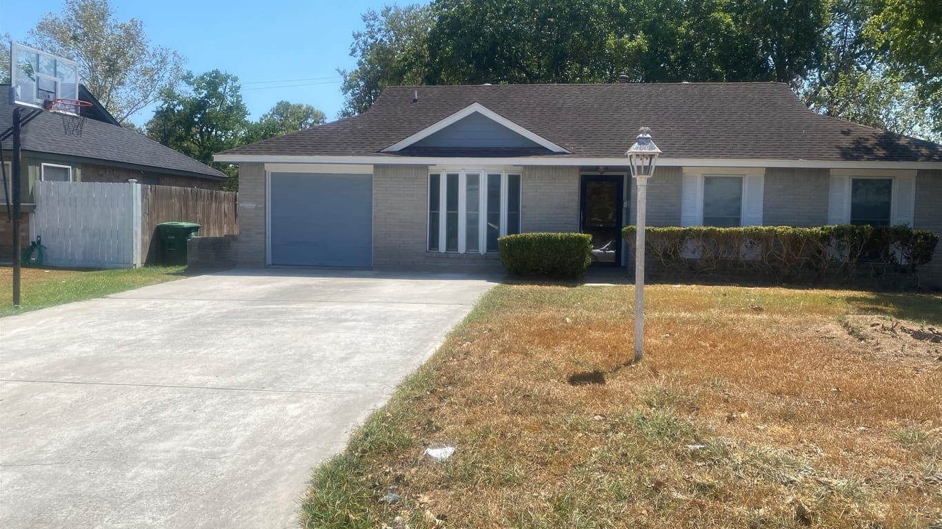 Houston 1-story, 4-bed 5419 Heatherbrook Drive-idx