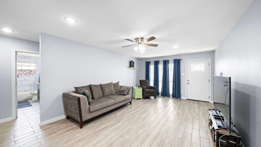 Houston 1-story, 3-bed 4818 Trail Lake Drive-idx