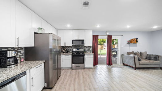 Houston 1-story, 3-bed 4818 Trail Lake Drive-idx
