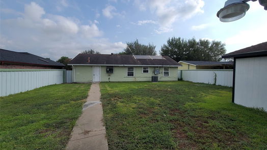 Houston 1-story, 3-bed 2903 Ebbtide Drive-idx