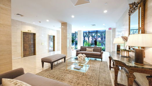 Houston null-story, 2-bed 15 Greenway Plaza 19E-idx