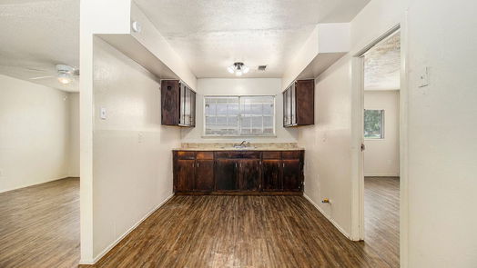 Houston 1-story, 4-bed 4307 Holloway Drive-idx