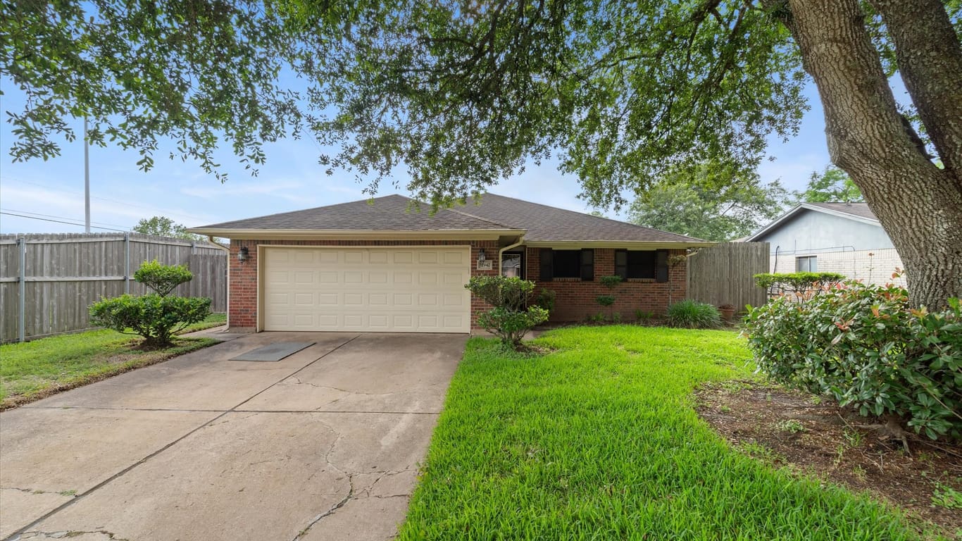 Houston 1-story, 3-bed 12942 S Coast Drive-idx