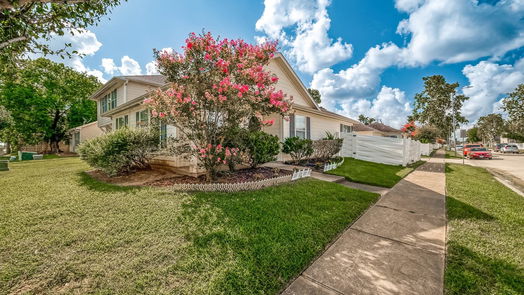 Houston 1-story, 3-bed 11903 Chanteloup Drive-idx