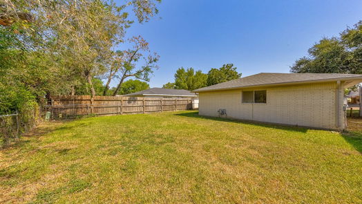 Houston 1-story, 3-bed 12938 S Coast Drive-idx