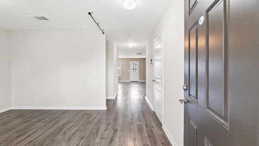 Houston 2-story, 3-bed 6427 Dayridge Lane-idx