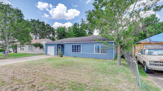 Houston 1-story, 3-bed 4725 Meadow Park Drive-idx