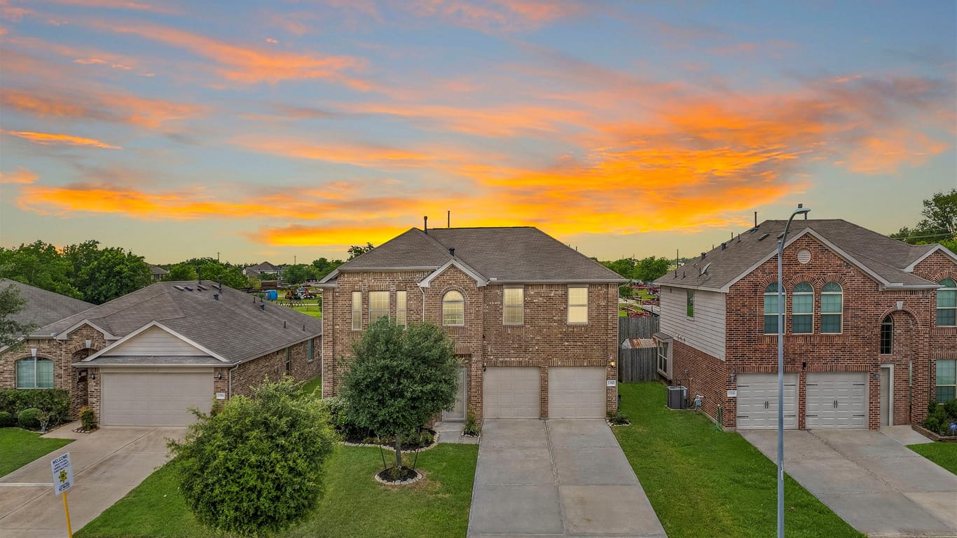 Houston 2-story, 4-bed 13910 Goodridge Drive-idx