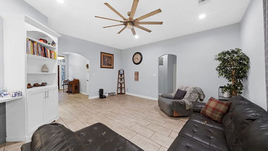 Houston 1-story, 3-bed 6415 Osprey Drive-idx