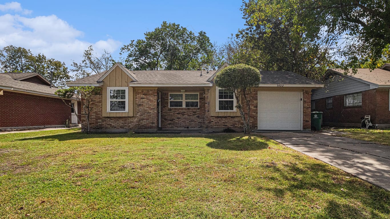 Houston 1-story, 3-bed 5622 Canterway Drive-idx