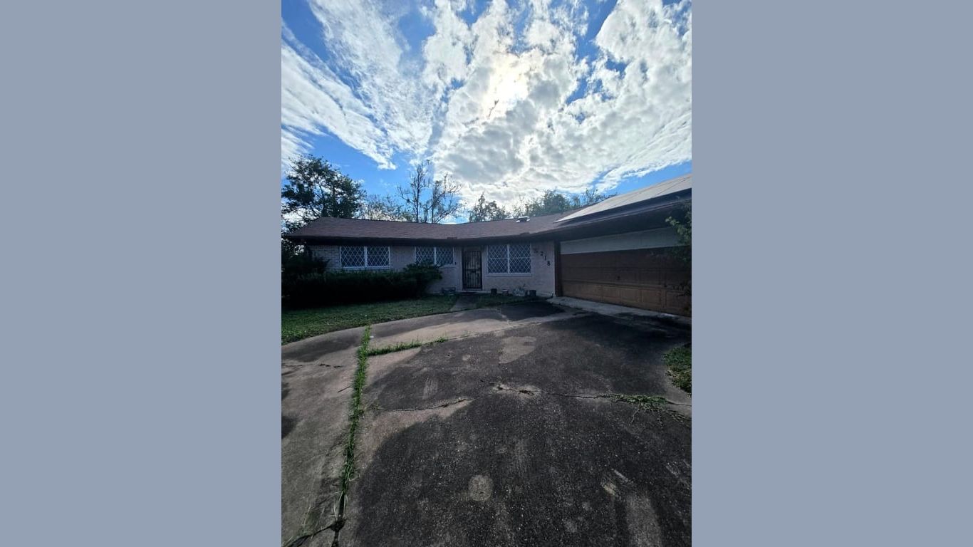 Houston null-story, 3-bed 5218 Greylog Drive-idx