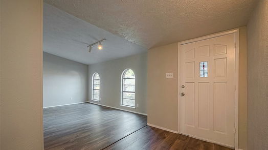 Houston 1-story, 4-bed 6018 Lansdown Drive-idx