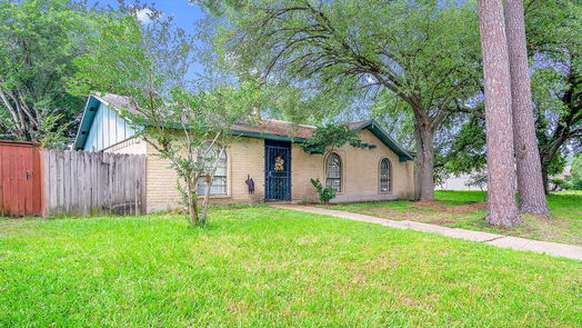 Houston 1-story, 3-bed 14106 Meyersville Drive-idx