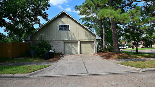 Houston null-story, 4-bed 7903 Ledgewood Drive-idx