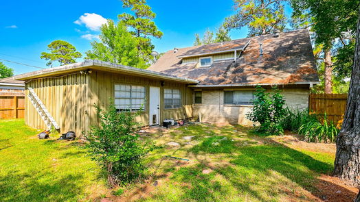 Houston null-story, 4-bed 7903 Ledgewood Drive-idx