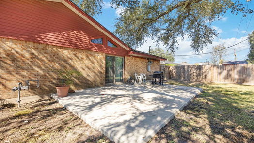 Houston 1-story, 3-bed 7926 Royalwood Drive-idx