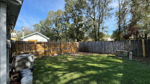 Houston 1-story, 3-bed 13839 Northlake Drive-idx