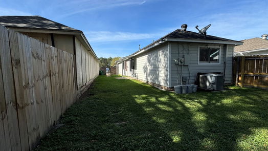 Houston 1-story, 3-bed 13839 Northlake Drive-idx