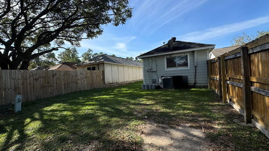Houston 1-story, 3-bed 13839 Northlake Drive-idx