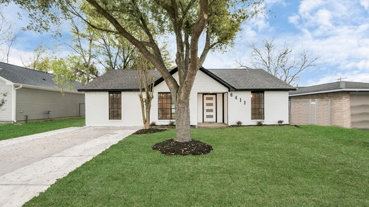 Houston 1-story, 3-bed 6411 Hollow Oaks Drive-idx