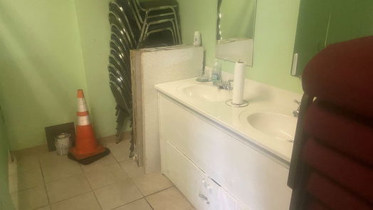 Houston 1-story, 1-bed 3130 Barberry Drive-idx