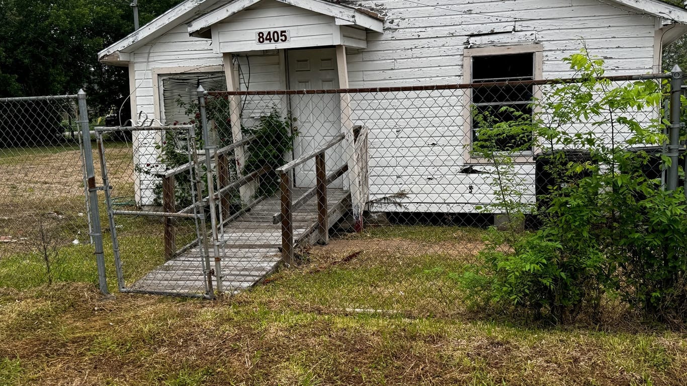 Homes under $175k-3