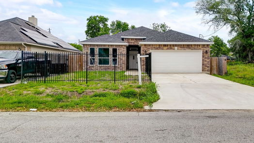 Houston 1-story, 3-bed 4605 Larkspur Street-idx