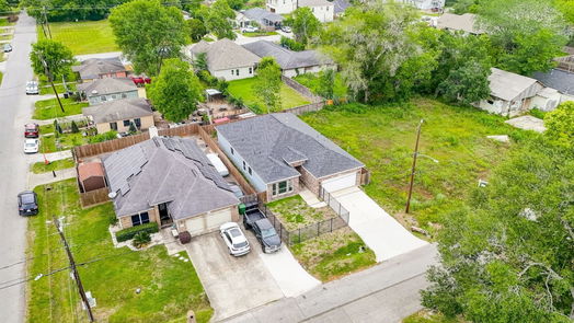 Houston 1-story, 3-bed 4605 Larkspur Street-idx