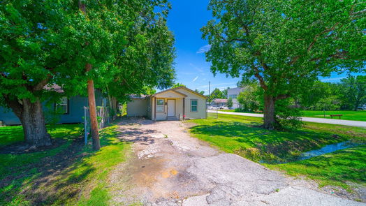 Houston 1-story, 4-bed 8621 Lee Otis Street-idx