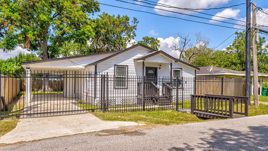 Houston 1-story, 3-bed 8416 Livingston St Street-idx