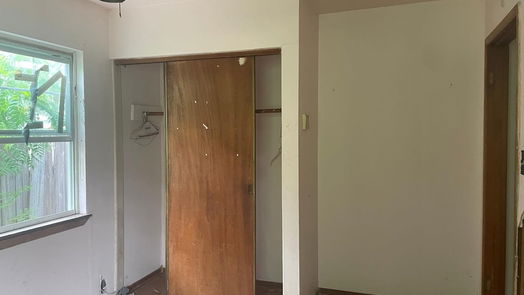 Houston 1-story, 4-bed 10309 Fairland Drive-idx