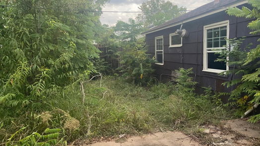 Houston 1-story, 4-bed 10309 Fairland Drive-idx