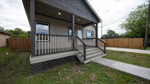 Houston 1-story, 3-bed 8321 Comal Street-idx