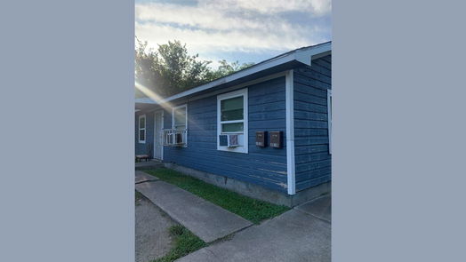 Houston 1-story, 3-bed 3522 Elpyco Street-idx