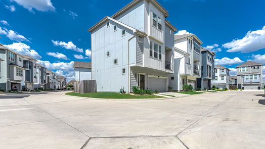 Houston 3-story, 3-bed 12006 Ridgewood Hill Drive-idx