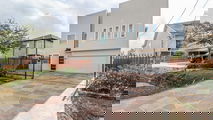 Sunnyside-Med Center South-0
