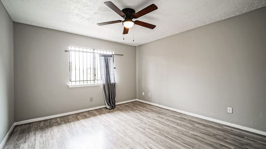 Houston 1-story, 2-bed 16533 Gold Ridge Lane-idx