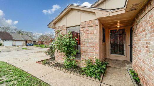 Houston 1-story, 2-bed 16533 Gold Ridge Lane-idx
