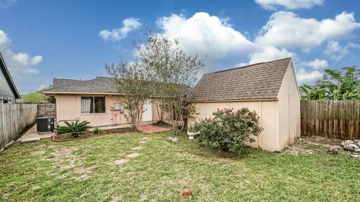 Houston 1-story, 2-bed 16533 Gold Ridge Lane-idx