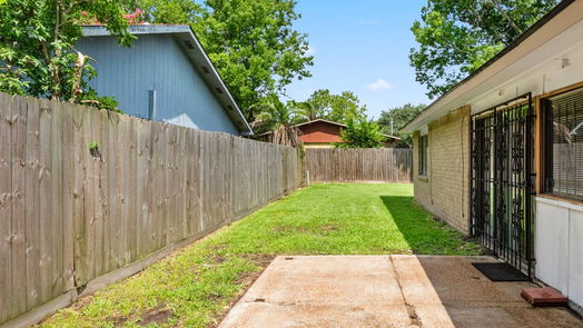 Houston 1-story, 3-bed 15710 Ironside Creek Drive-idx