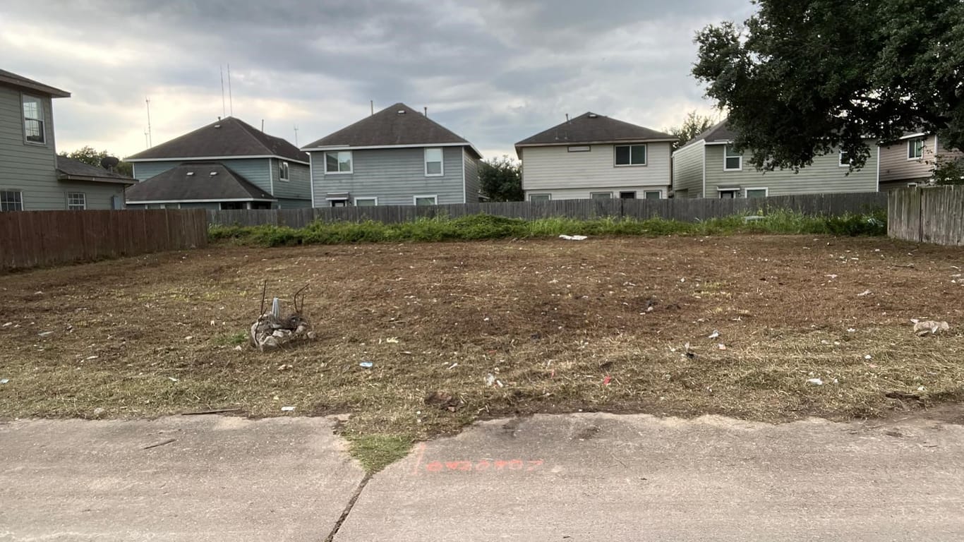 Houston null-story, null-bed 5412 & 5414 QUAIL COVE Lane-idx