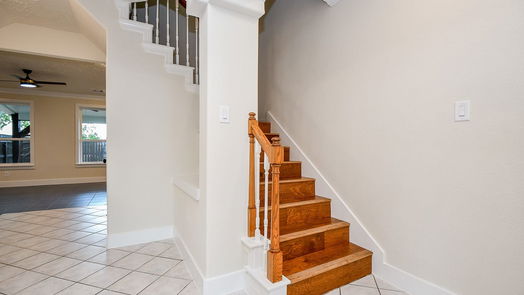 Houston 2-story, 3-bed 5241 Ridgevan Drive-idx