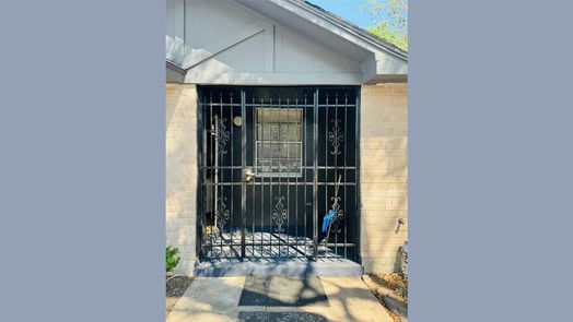 Houston 1-story, 3-bed 4813 E Ridge Creek Drive Drive-idx