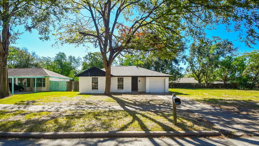 Houston null-story, 3-bed 5207 Castlecreek Lane-idx