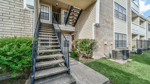 Houston 1-story, 2-bed 2750 Holly Hall Street 1507-idx