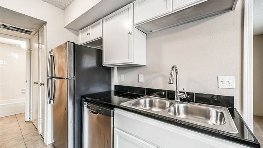 Houston 1-story, 2-bed 2750 Holly Hall Street 1507-idx