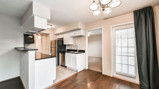 Houston 1-story, 2-bed 2750 Holly Hall Street 1507-idx