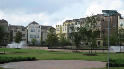 Houston 2-story, 3-bed 9107 Creekstone Lake Drive E-idx