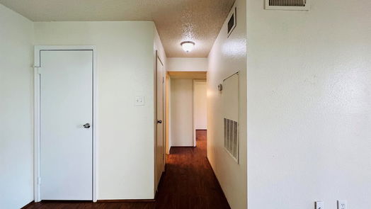 Houston 1-story, 2-bed 2750 Holly Hall Street 1211-idx